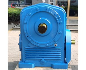 非標二次包絡(luò )蝸輪蝸桿減速機